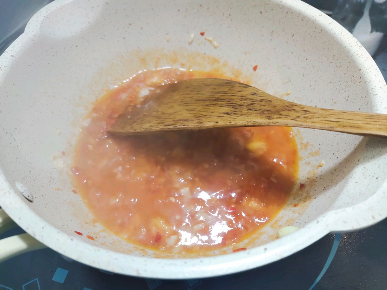 自制甜辣酱烧火锅丸子