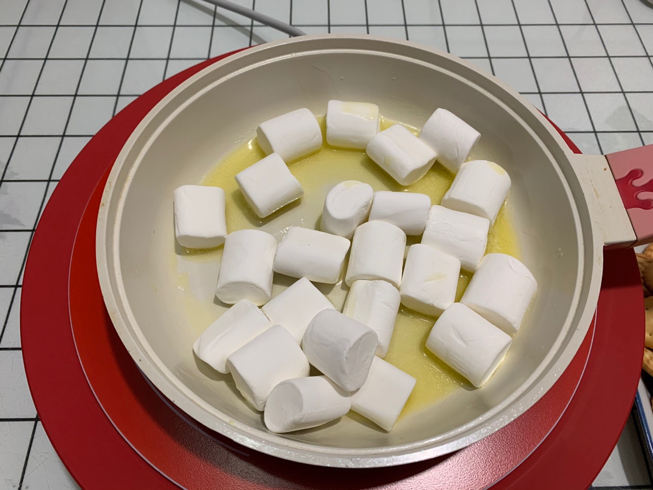 自制网红零食雪花酥
