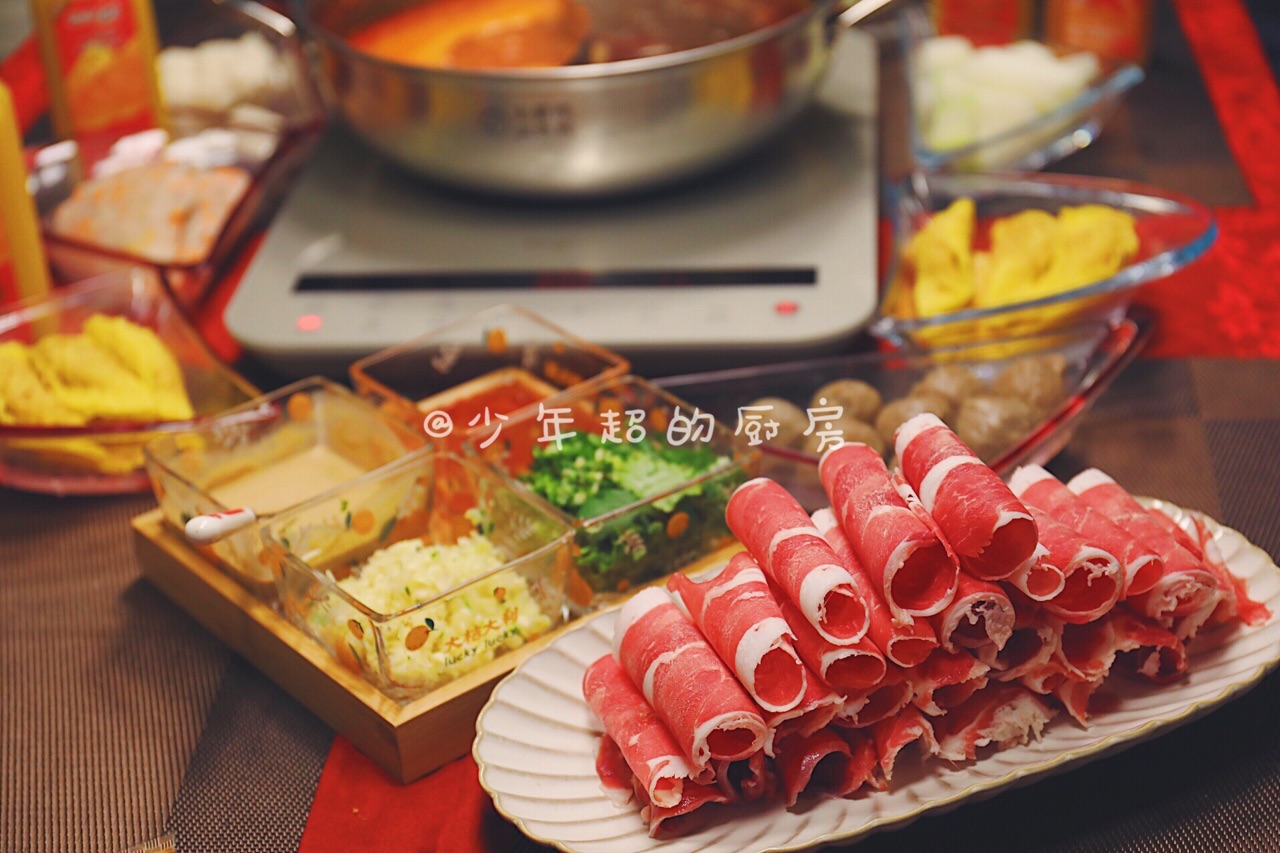 自制羊肉卷涮火锅