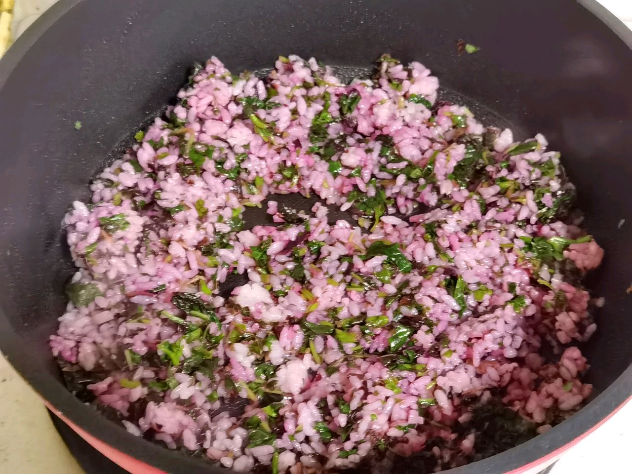 做法简单，颜值超高的【苋菜炒饭】